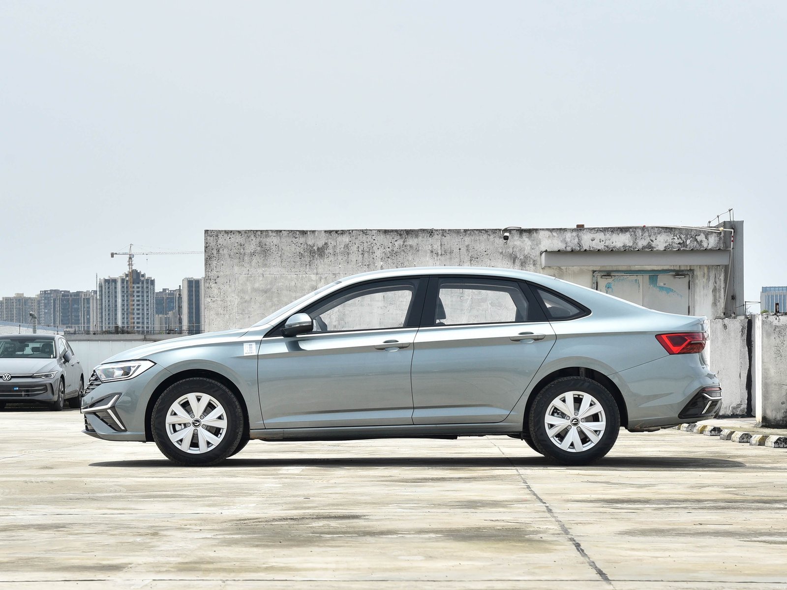 Jetta VA7 — левый профиль